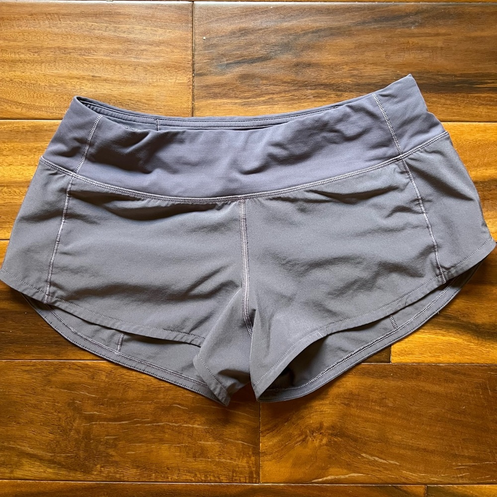 Iululemon speed up short 2.5 graphite purple